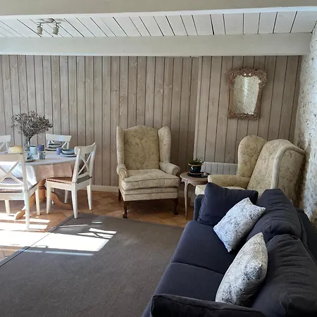 Petit Lupin De L'estuaire *